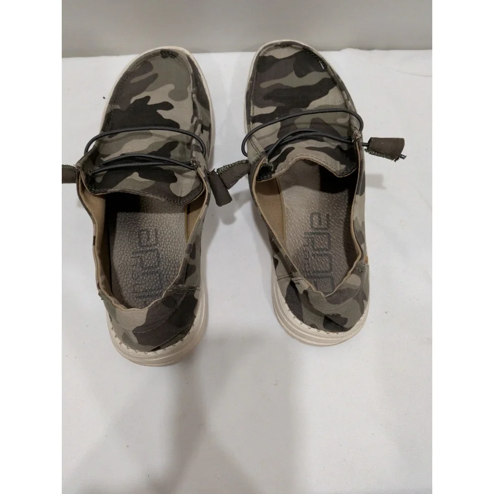 Hey Dude Wendy Camo Womens 9 Green Camouflage Canvas Slip On Loafers 121417003